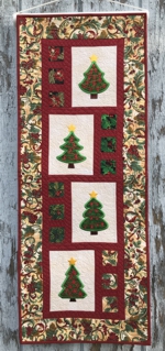 Christmas Tree Wall Hanging with machine embroidered applique