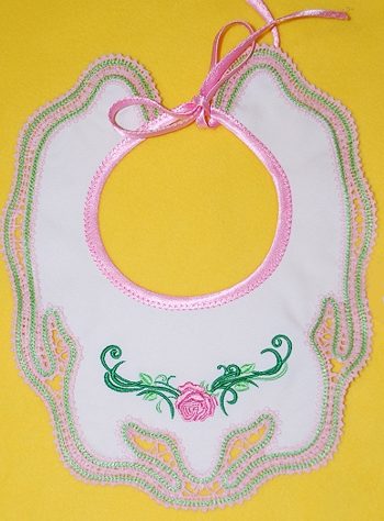 Laced-Edged Baby Bib in-the-Hoop (ITH)