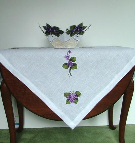 The Violets Bowl and Doily Set image 6