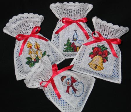 Crochet Christmas Gift Bags image 1