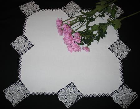 Doily with Day Lily FSL Border image 1