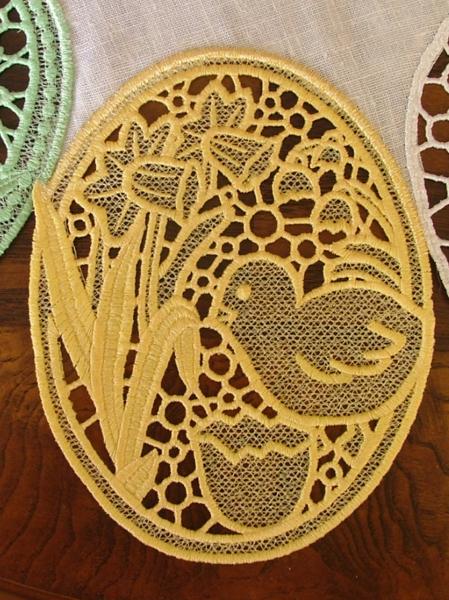 FSL Easter Eggs Table Topper - Advanced Embroidery Designs