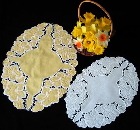 Hibiscus Cutwork Lace Border image 1