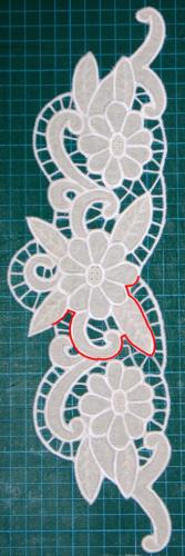 Freestanding Applique Lace Daisy Border image 6