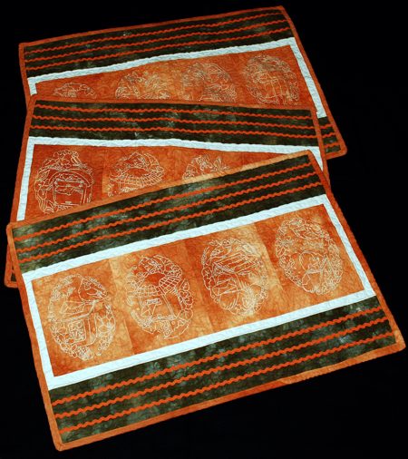 Quilted Mailbox Placemats with One-Color Embroidery image 1