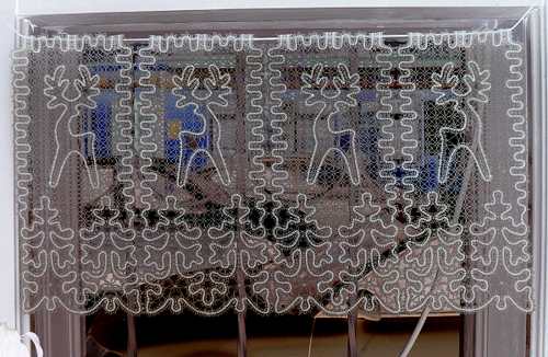 Freestanding Battenberg Lace Window Panel image 1