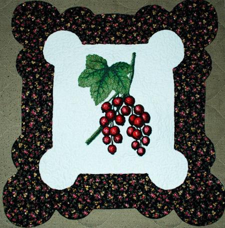 Table Topper with Gooseberry Embroidery image 1