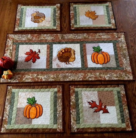 Thanksgiving Dinner Quilted Table Set:Place Mats image 1