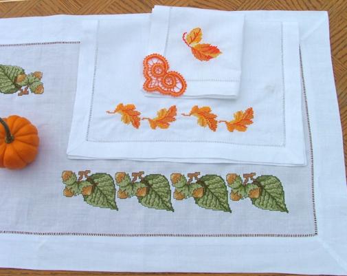 Table Runner, Placemats and Napkins with Fall-Themed Embroidery image 1