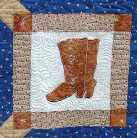 "Stay in the Saddle" Quilt image 17