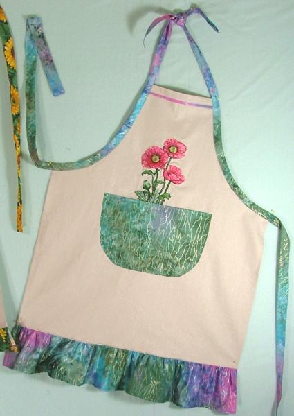 Linen Aprons with Embroidery image 6