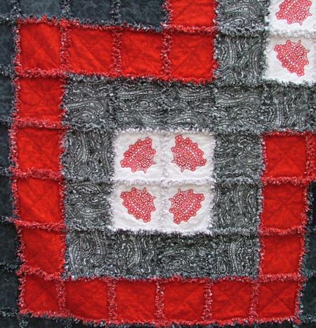 Red-Black-and-White Frayed-Edge Quilt with Embroidery image 4