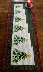 Christmas Tree Tablerunner with machine embroidery