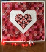 Wall quilt with Valentine heart embroidery