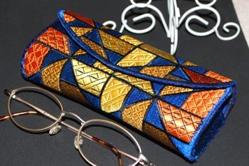 Glass-Case, Purse or iPhone Case in the Hoop