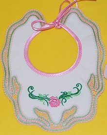 Laced-Edged Baby Bib in-the-Hoop (ITH)