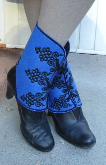 Celtic Gaiters-in-the-Hoop (ITH)