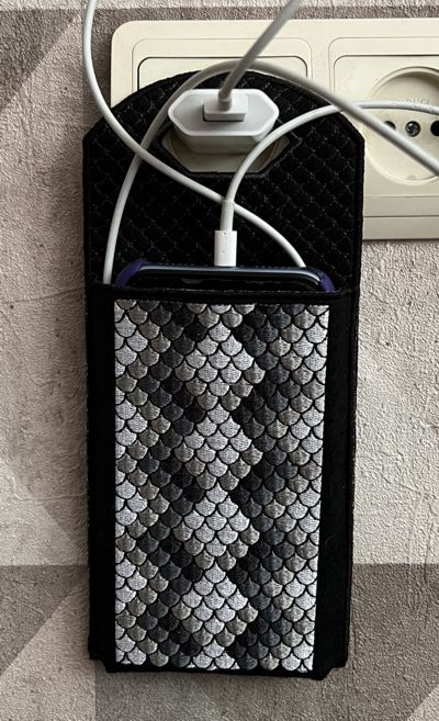 Smartphone Charger Case in-the-Hoop III