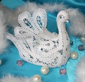 FSL Battenberg 3D Lace Swan