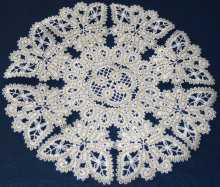 FSL Battenberg Butterfly Doily Set