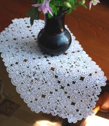 Princess Marie Lace Tablerunner