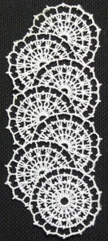 FSL Crochet Daisy Chain Border and Insert Lace Set