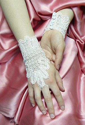 FSL Battenberg Bridal Fingerless Lace Gloves II