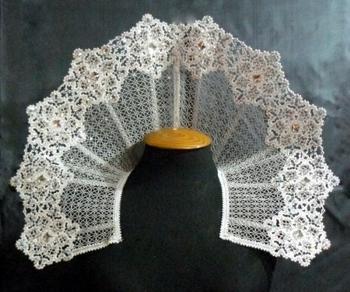 FSL Battenberg Lace Snowflake Collar