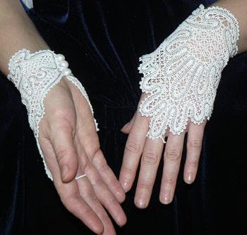 FSL Battenberg Bridal Fingerless Lace Gloves III