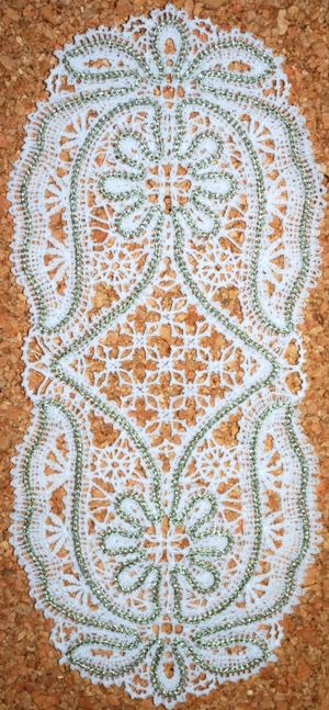 FSL Battenberg Sunflower Doily