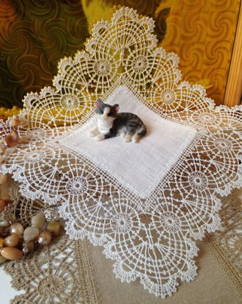 Freestanding Bobbin Lace Doily with Fabric Center