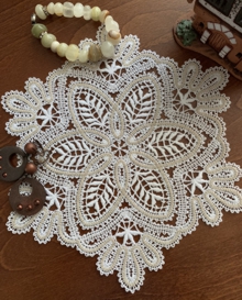 Freestanding Battenberg Fern Lace Doily