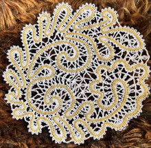 Freestanding Battenberg Fern Lace Doily