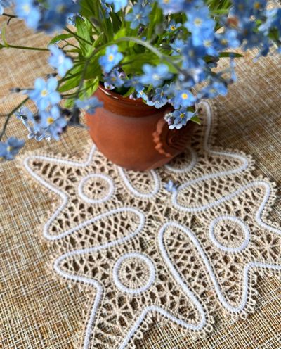 Freestanding Battenberg Square Lace Doily