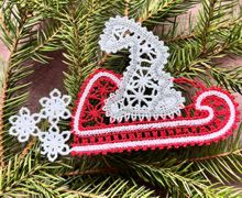 Freestanding Battenberg Lace Bunny in a Sleigh Ornament