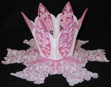 Victorian Rose Bowl and Doily Set