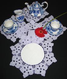 FSL Hibiscus Table Set