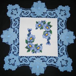 FSL Crocus Square Doily Set