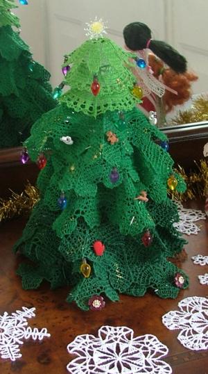 FSL Crochet 3D Christmas Tree