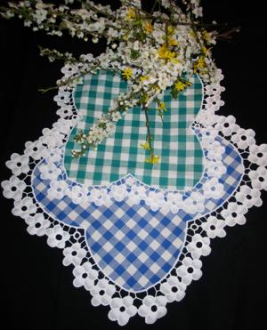 FSL Apple Blossom Doily Set