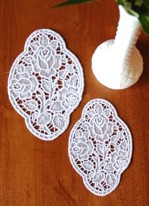 FSL Three Roses Medallion Lace