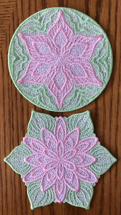 Freestanding Lace Lily Doily Set