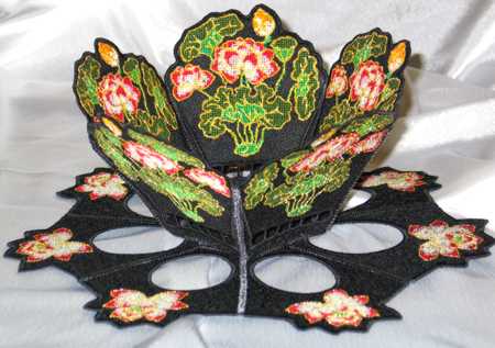 Oriental Lotus Bowl and Doily Set image 2