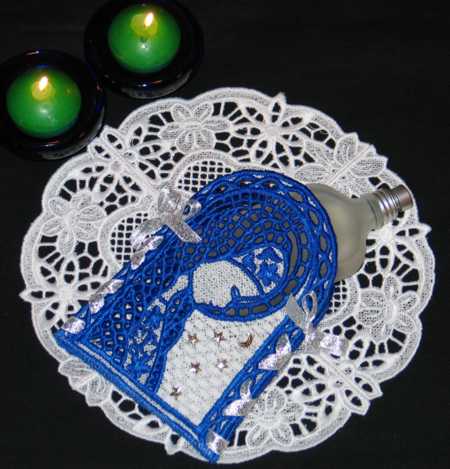 Our Lady Basket and Doily Set image 7