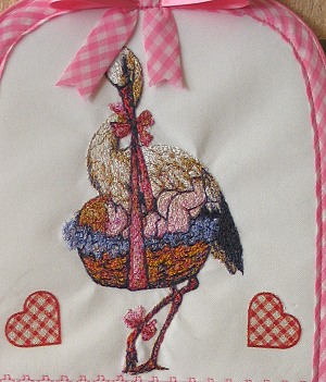 Additional embroidery design image 1