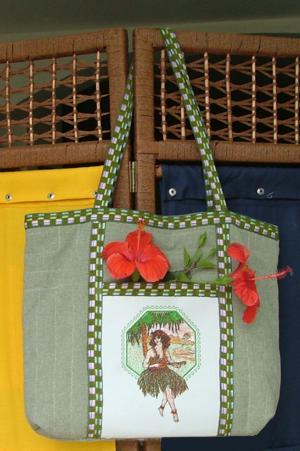Quilted Hawaii Tote-Bag image 1