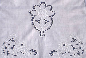 Lace Tablerunners image 4