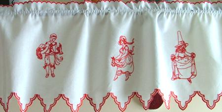 Shelf Valance with Redwork image 2