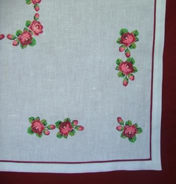 Rose Table Topper - Advanced Embroidery Designs