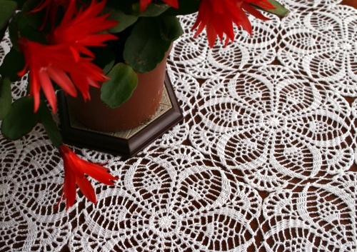 FSL Crochet Pineapple Table Topper image 5